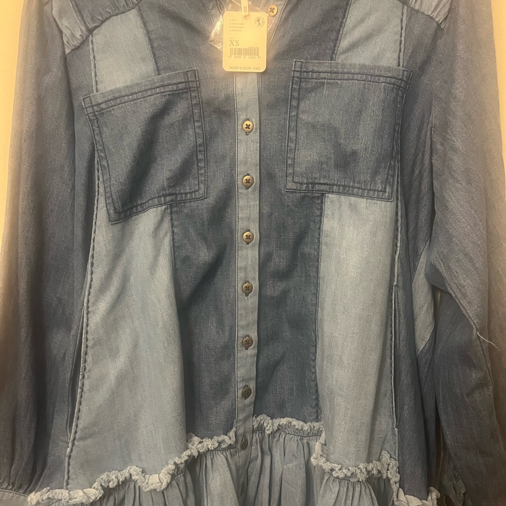 Free People Size XS denim button down top
